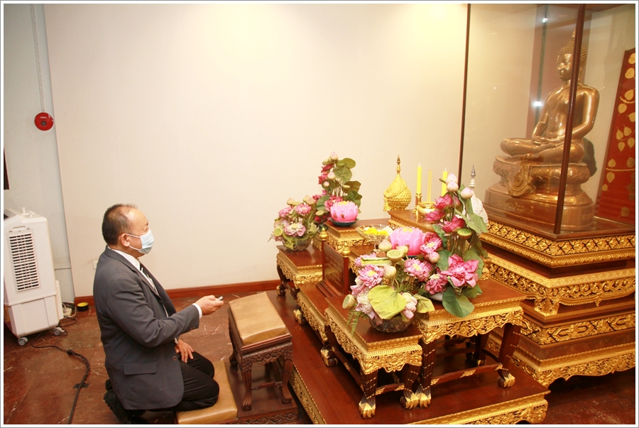 ﻿กรมบังคับคดีจัดกิจกรรมทำบุญตักบาตร ประจำเดือนพฤศจิกายน 2563